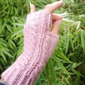 Rose Pink Seamless Fingerless Texting Mittens Gloves Handmade in Canada NEW